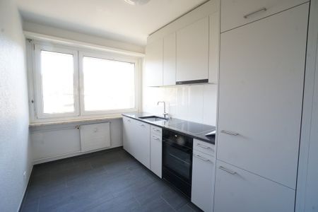 Moderne 3-Zimmerwohnung an familienfreundlicher Lage in Aesch - Photo 3