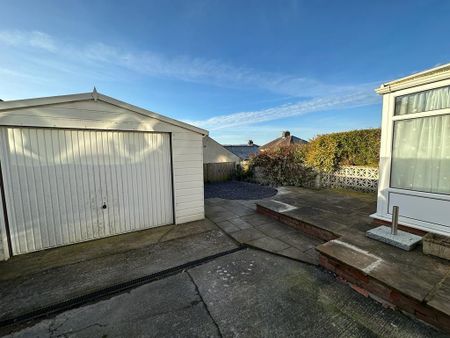 3 bedroom semi-detached house to rent - Photo 3