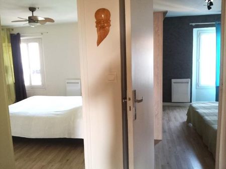 Location Appartement 3 pièces 74m² HYERES 83400 - Photo 3