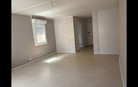 Location Appartement 3 pièces 66 m² La Châtre - Photo 3