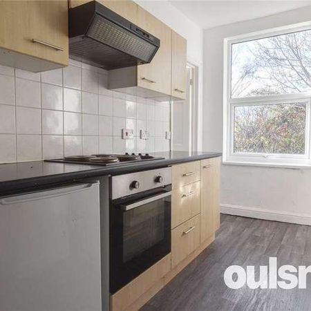 Hudsons Drive, Birmingham, West Midlands, B30 - Photo 4