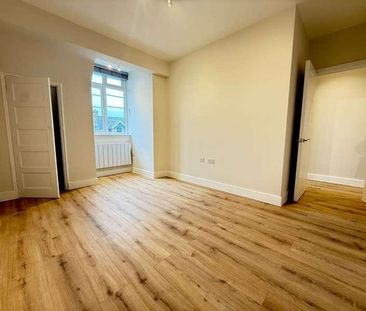 Mottingham Road, London, SE9 - Photo 4