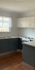 DUPLEX MINUTES FROM THE CITY - Photo 4