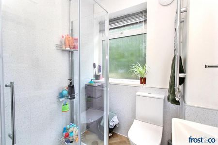 2 bedroom apartment to rent - Photo 4