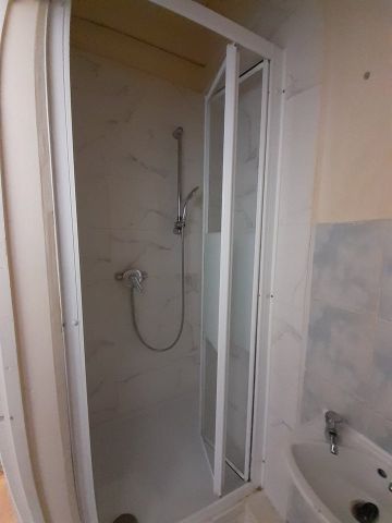 1 Bed Flat, Knightland Road, E5 - Photo 2