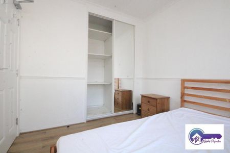 1 Bedroom Room in Flat Share To Rent - Photo 2