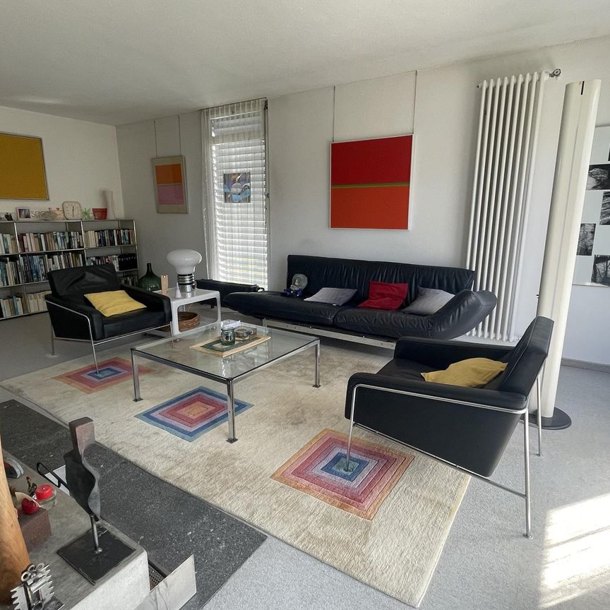 Neu renoviertes, grosszügiges Einfamilienhaus mit Büro / Atelier - Foto 1
