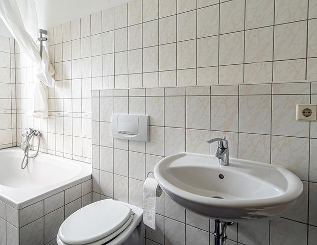 Die Neustadt kann auch ruhig sein. Ihre neue Eckwohnung im sanierten Altbau. - Foto 1