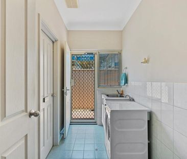 BIG BOLD BEAUTIFUL - Photo 3