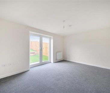 2 bedroom semi-detached house to rent - Photo 6