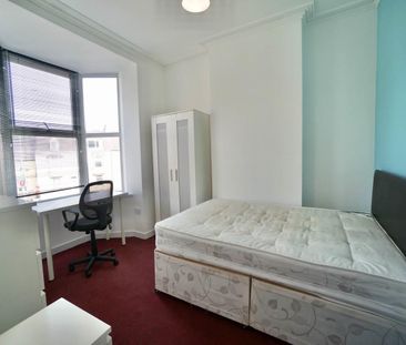 87 Caernarfon Road - Photo 6