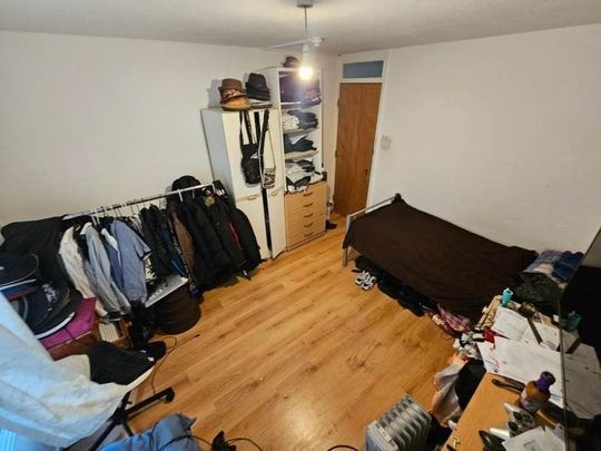 Room in a Shared House, Bruce Road, E3 - Photo 1