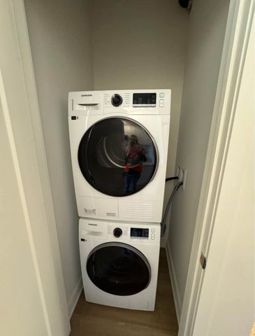 1655 Carling Avenue - Photo 5