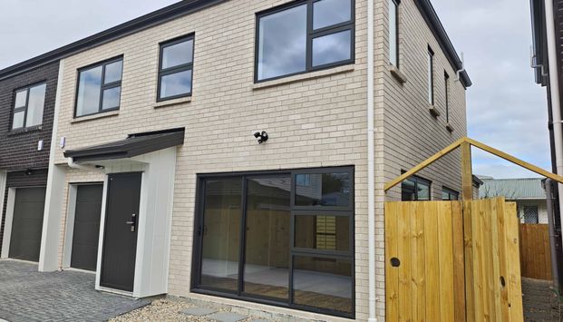 Brand New 3 bedrooms homes - Photo 1