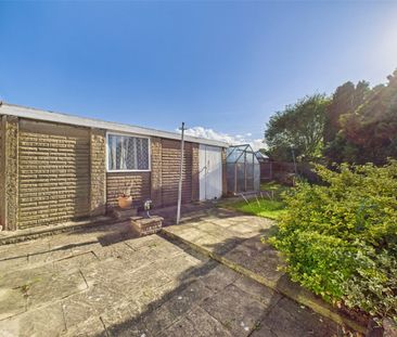 Churchill Drive, Ruddington, Nottingham, Nottinghamshire, NG11 - Photo 6