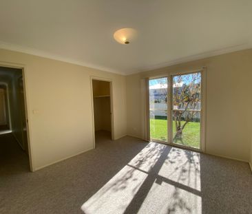 Spacious Home, Beautiful Location - Photo 6