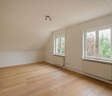 Charmante en ruime villa met tuin op wandelafstand van het dorpscen... - Foto 1