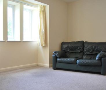 1 bed Apartment - To Let - Photo 2
