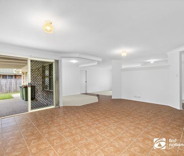 LARGE FAMILY HOME IN QUITE NEIGHBOURHOOD! NB RENT TO INCREASE TO $ ... - Photo 3