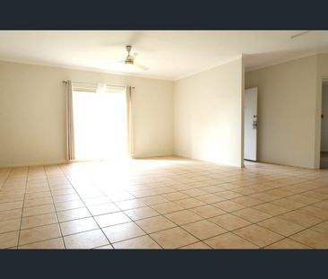 20a Yanderra, Crescent, South Hedland, WA 6722 - Photo 2