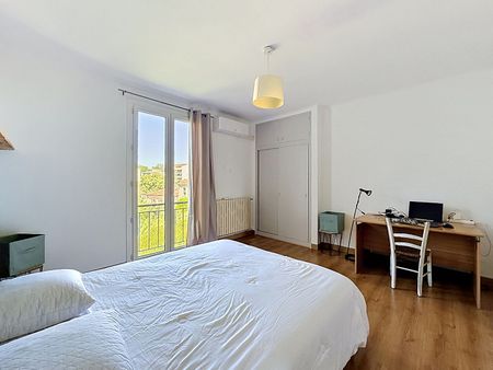 Location Appartement 3 pièces 72m² AVIGNON 84000 - Photo 4