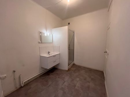 Location Appartement 2 pièces 44m² AUBAGNE 13400 - Photo 2