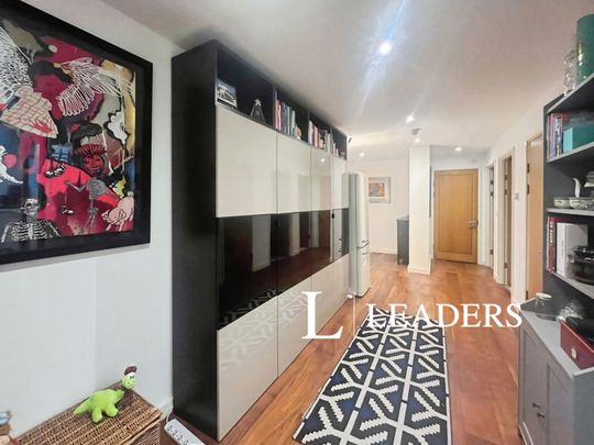 3 bedroom apartment to rent Palmeira Avenue, Hove, East Sussex, BN3 - Photo 1