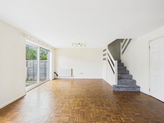 Robin Way, Staines-Upon-Thames, Middlesex,TW18 - Photo 1