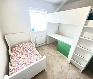 Detached house to rent on - Photo 6