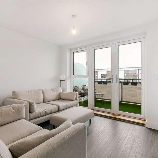 Mole Road, Hersham, Walton-on-thames, Surrey, KT12 - Photo 1