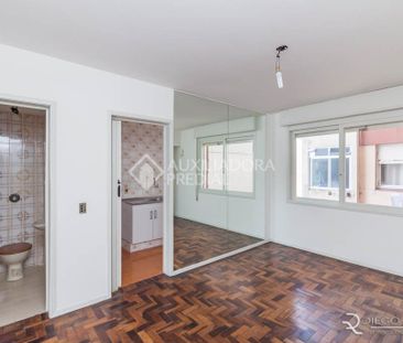 Apartamento com 1 quarto e 42m² para alugar em Centro Histórico, Po... - Photo 3