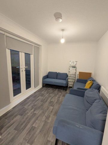 5 bedroom house to rent - Photo 3