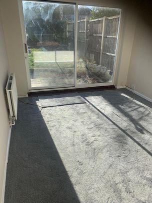 4 bedroom semi-detached house to rent - Photo 1