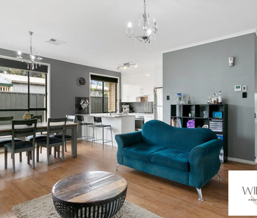 Low Maintenance & Stylish! - Photo 2