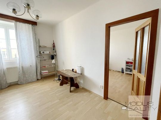 Pronájem bytu 3+1 84 m² - Fotografie 1