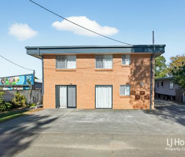 2 BEDROOM UNIT HANDY TO ALL AMENITIES!! - Photo 1