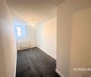 Gladstone Road, Seaforth, Liverpool, L21 1DF - Photo 3