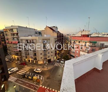 Piso de alquiler en Carrer de Joan Baptista Vives, Nou Moles - Photo 5