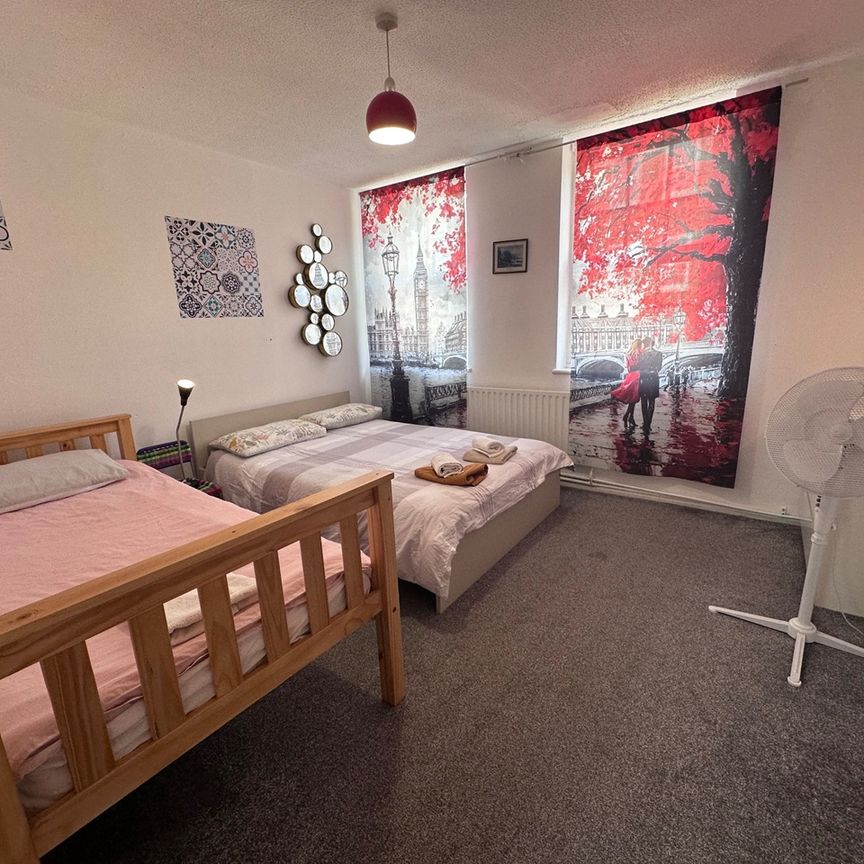 2 Bed Flat, King's Cross Station, WC1X - Photo 1