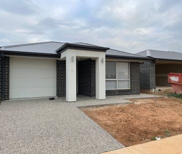 Brand New 3 Bedroom Home - Photo 4