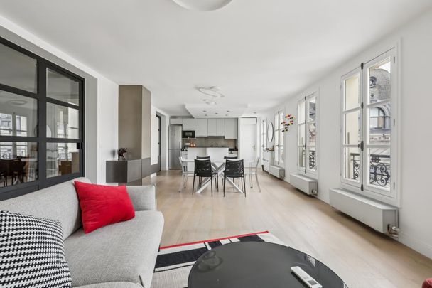 Location Appartement 4 pièces Meublé 93m² PARIS 4ème - Photo 1