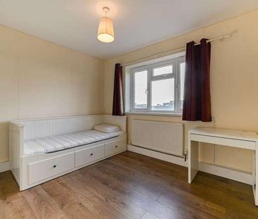 Queens Caroline Street, Hammersmith, W6 - Photo 1