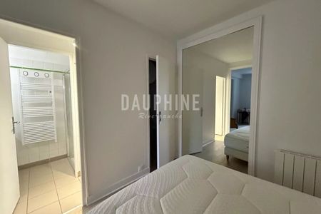 Appartement à louer à Paris 7Ème - Photo 3