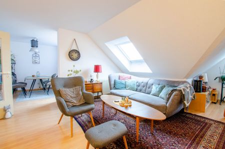 Moderne 2 Zimmer-Wohnung im Dachgeschoss mit Loggia und Stellplatz - Photo 2