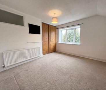 3 bedroom semi-detached house to rent - Photo 6