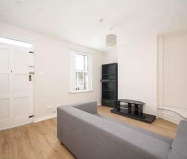 25 Downshire Road, Belfast, BT18 9LX - Photo 1
