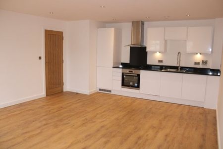 Crescent House, Rugby, CV21 - Photo 4