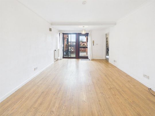 3 bedroom apartment to rent - Photo 1