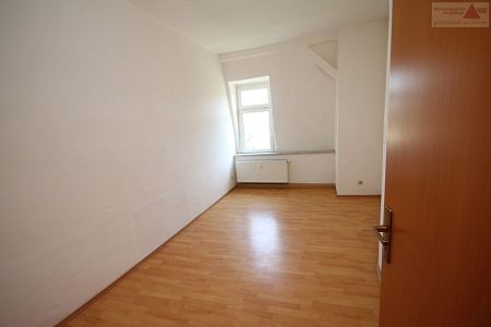 Gemütliche 3-Raum-Dachgeschosswohnung mit zusätzlichem Appartement! - Foto 4