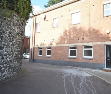 Apt 2 Grove House, 12 North Road, Carrickfergus, BT38 8LR - Photo 2